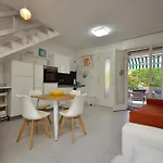 Villaggio Montecarlo * Μπιμπιόνε